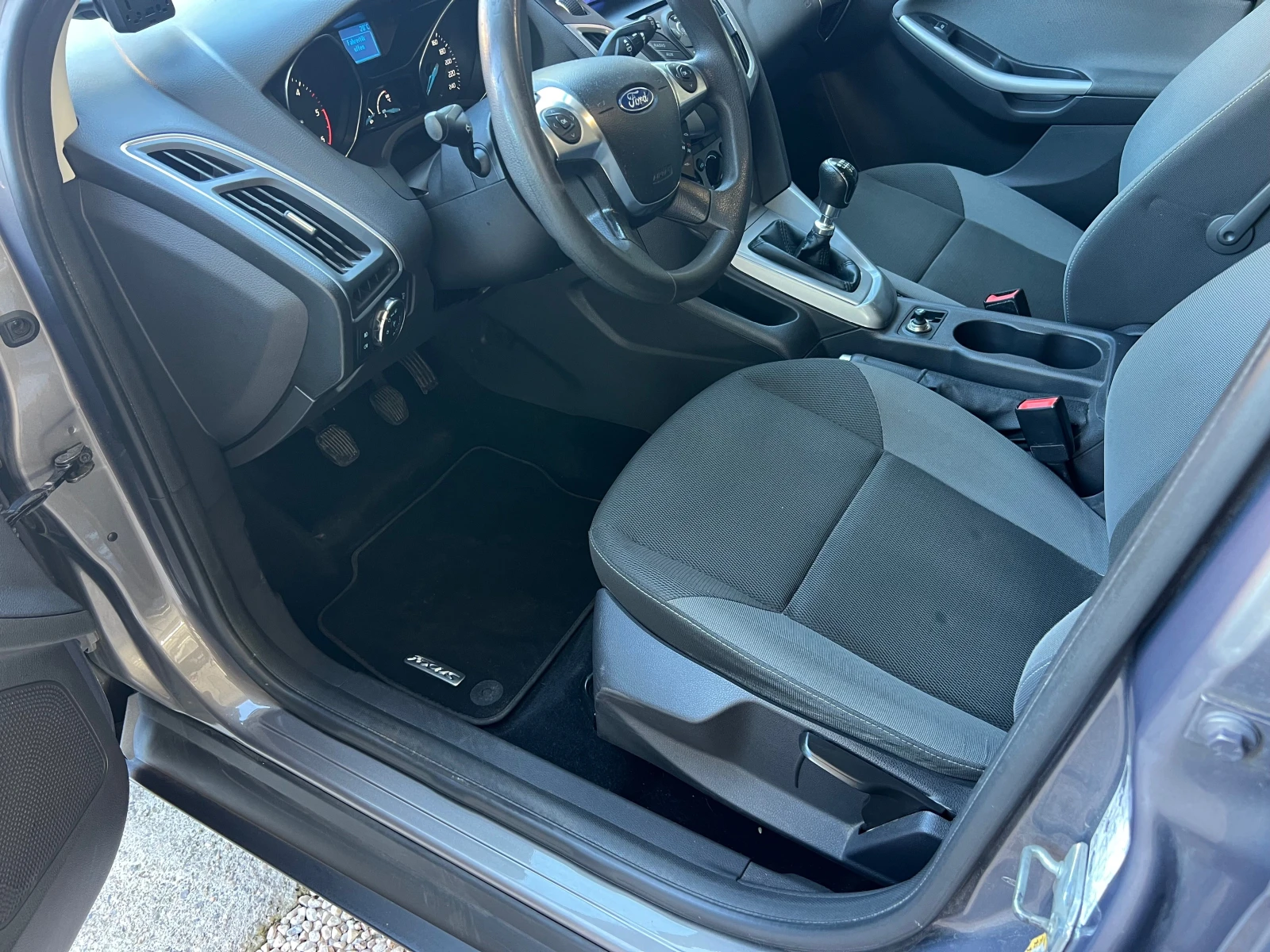 Ford Focus   | Mobile.bg   12