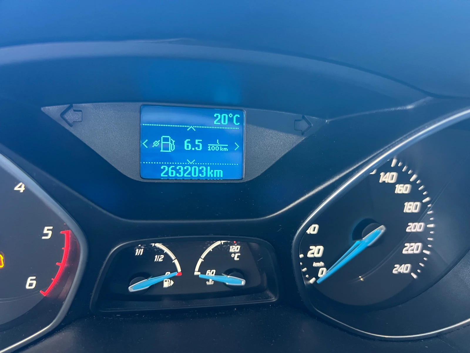 Ford Focus   | Mobile.bg   16