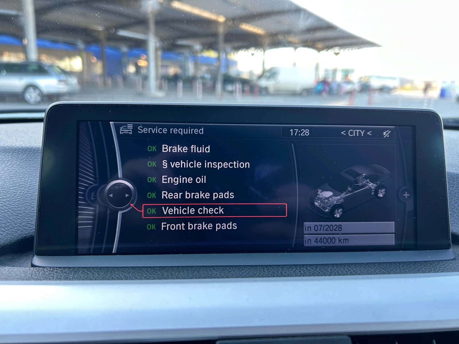 BMW 318, снимка 10 - Автомобили и джипове - 53840731