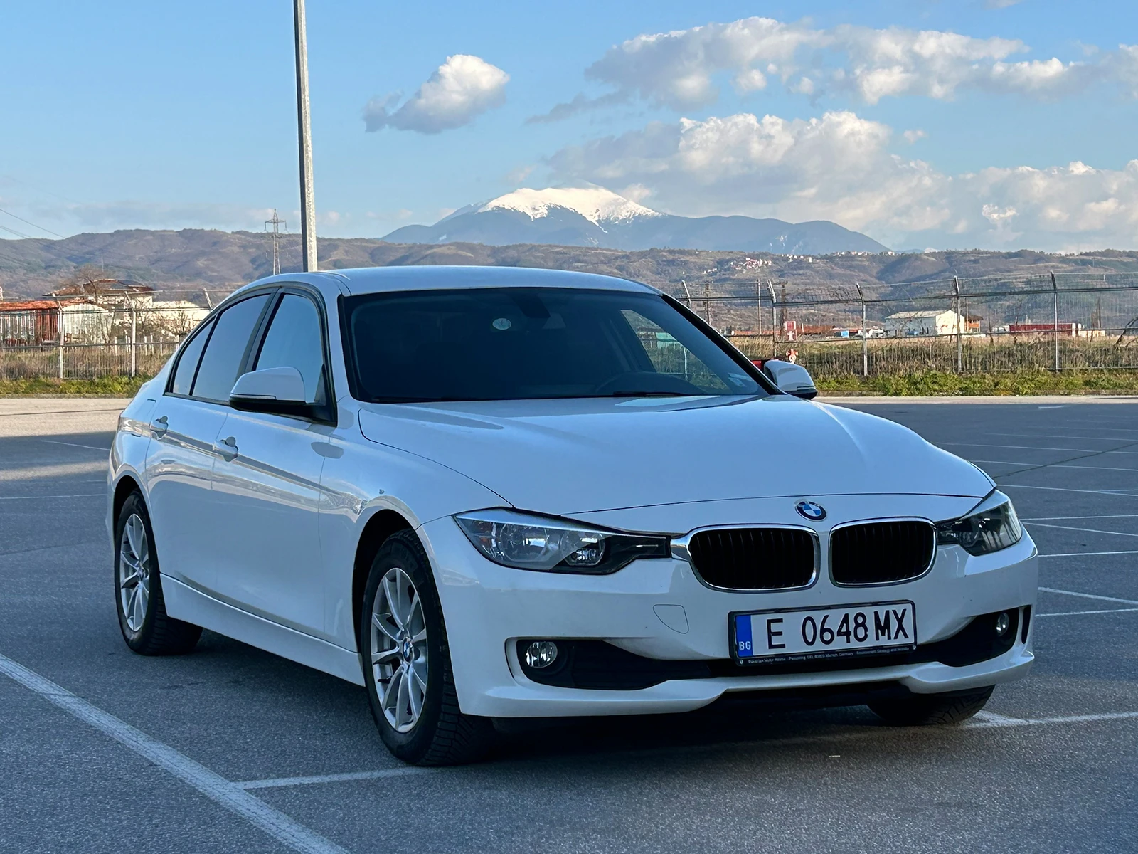BMW 318, снимка 7 - Автомобили и джипове - 53840731