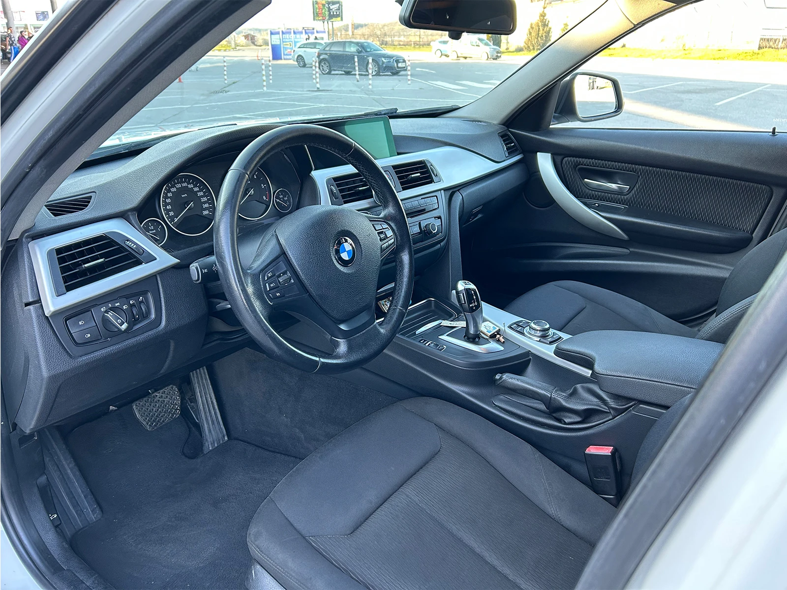 BMW 318, снимка 11 - Автомобили и джипове - 53840731