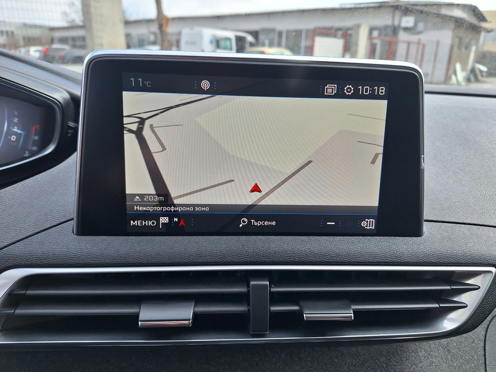 Peugeot 5008 1.6D* Навигация/Автоматик-8ck/Камера/Кросуей/6+ 1, снимка 8 - Автомобили и джипове - 53885190