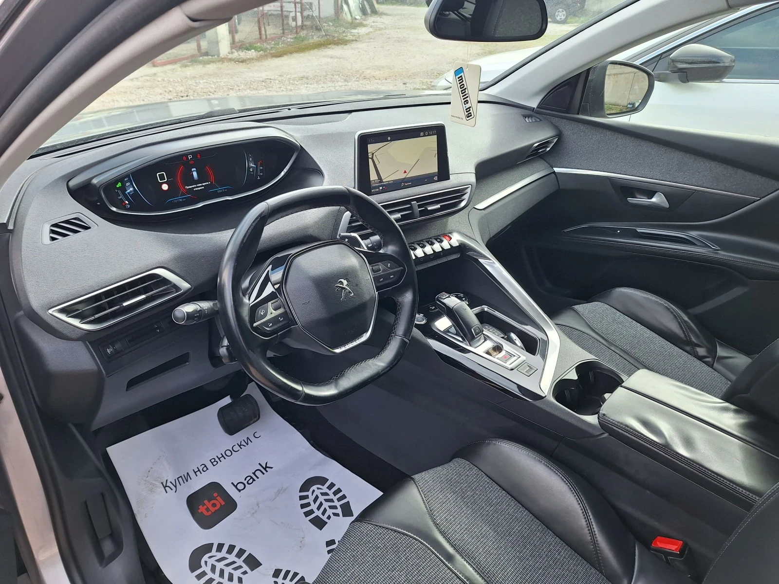 Peugeot 5008 1.6D* Навигация/Автоматик-8ck/Камера/Кросуей/6+ 1, снимка 10 - Автомобили и джипове - 53885190