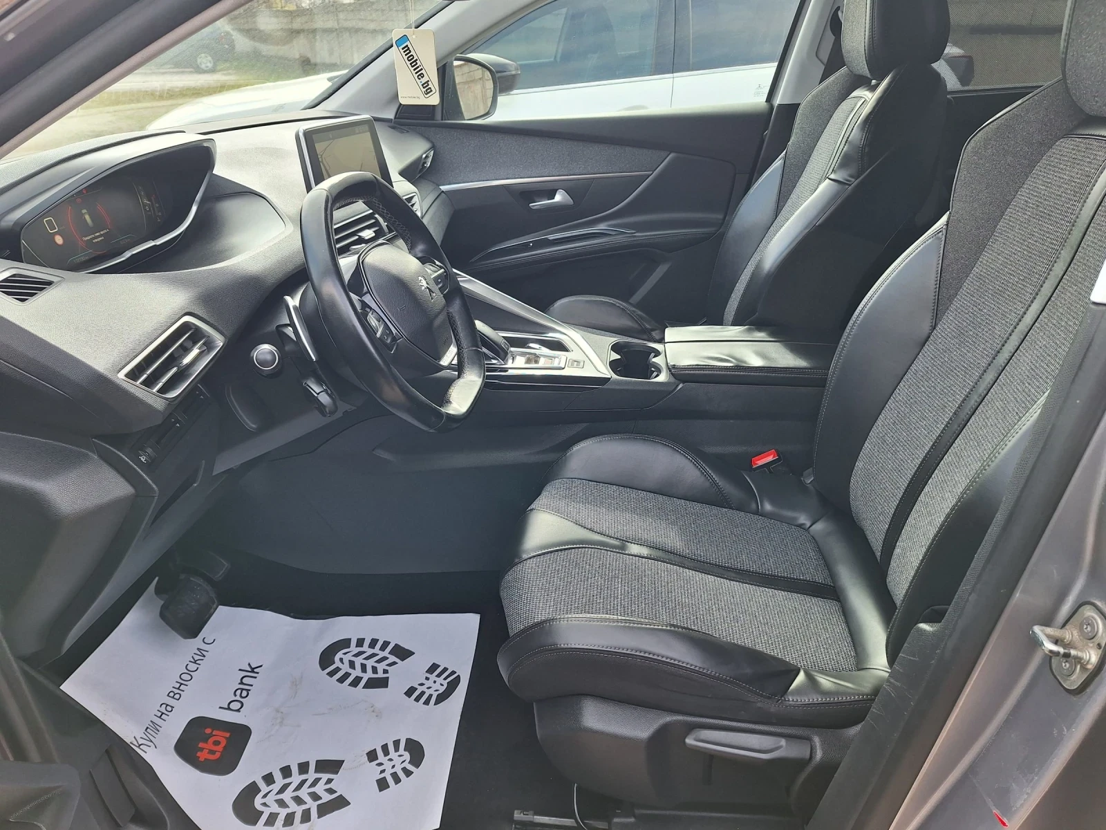 Peugeot 5008 1.6D* Навигация/Автоматик-8ck/Камера/Кросуей/6+ 1, снимка 13 - Автомобили и джипове - 53885190