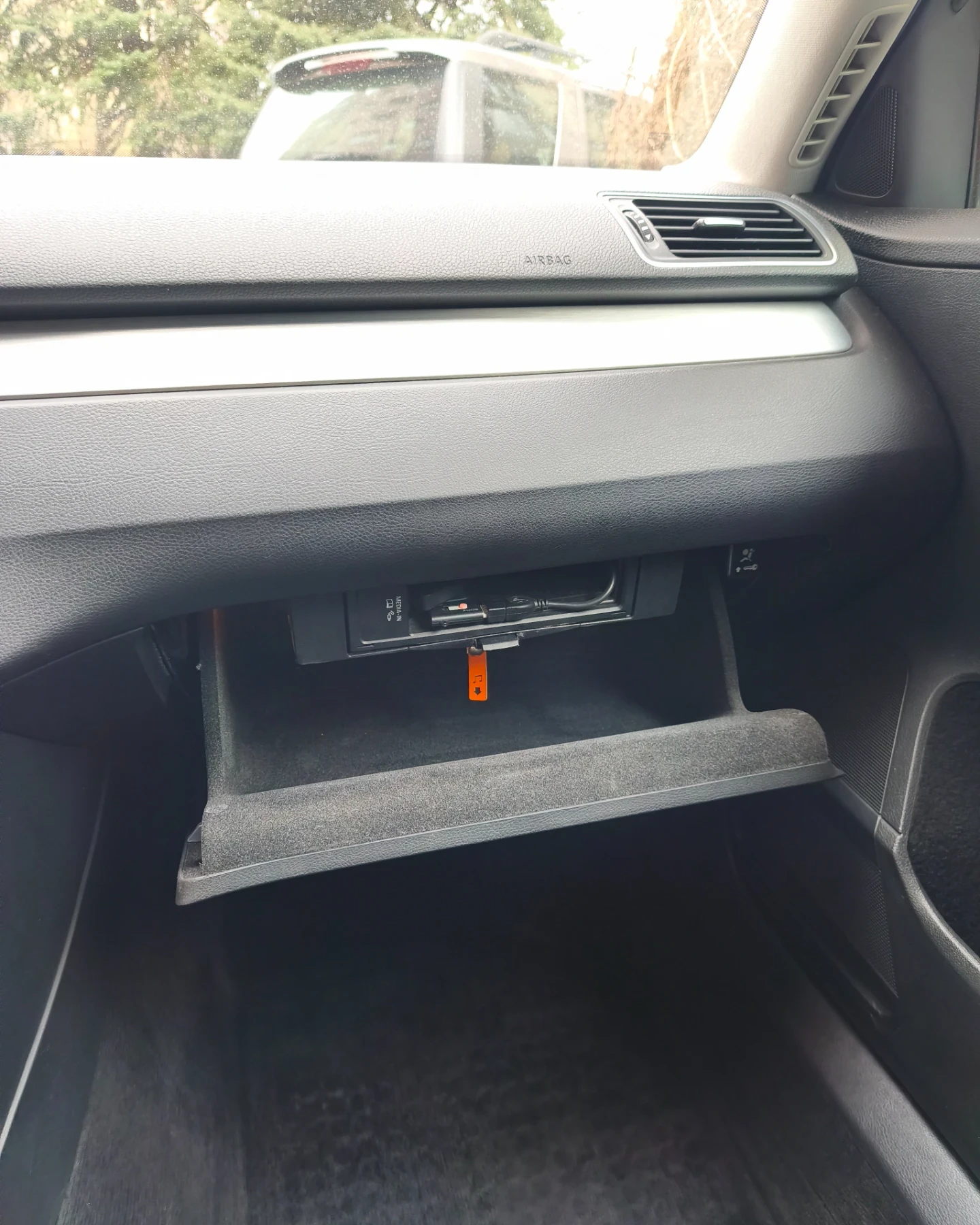 VW Passat, снимка 11 - Автомобили и джипове - 53953487