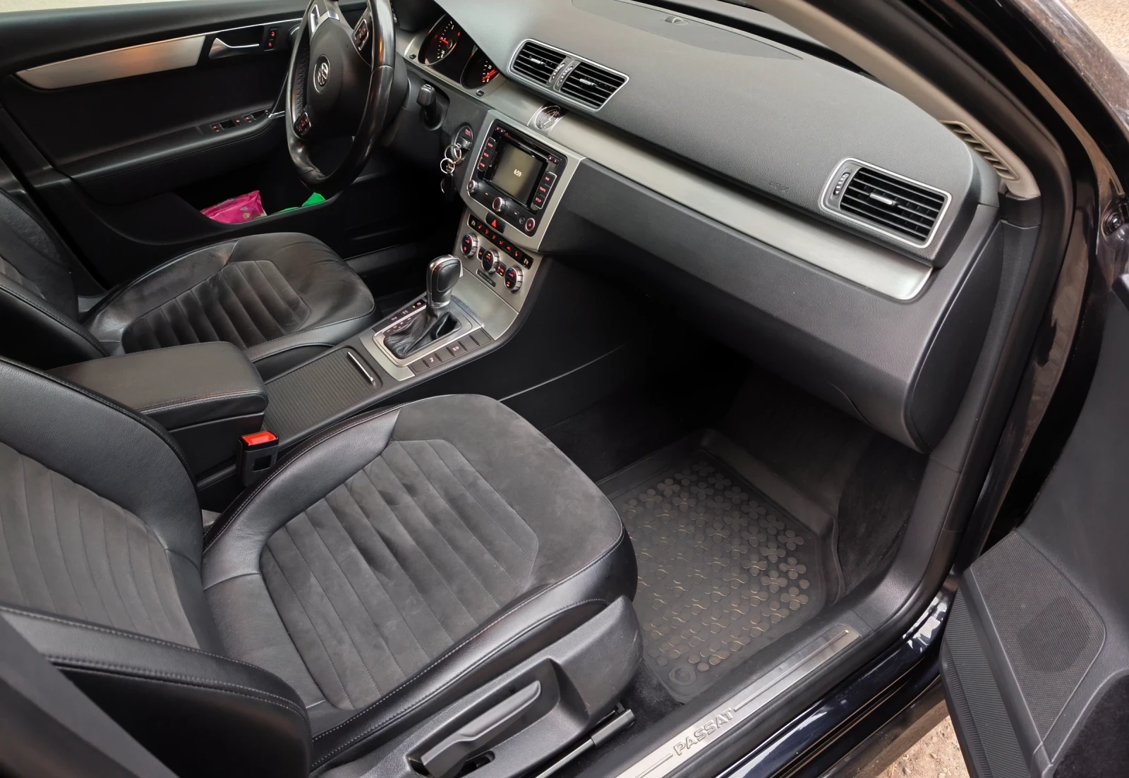 VW Passat, снимка 14 - Автомобили и джипове - 53953487