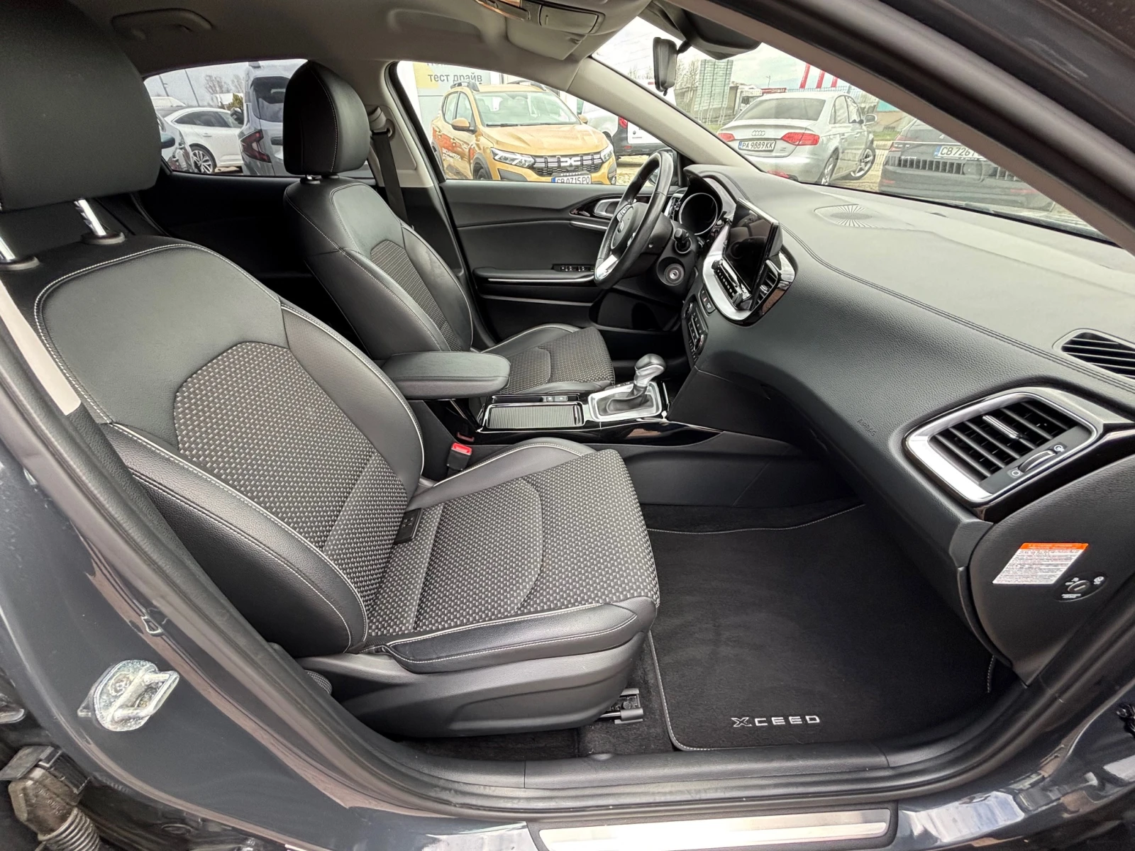 Kia XCeed 1.6 CRDI/135к.с, снимка 12 - Автомобили и джипове - 54042348
