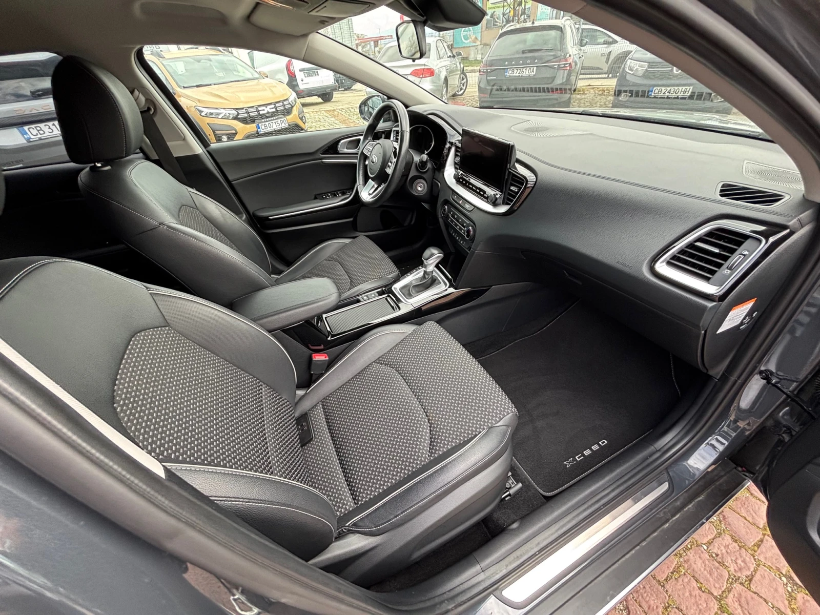 Kia XCeed 1.6 CRDI/135к.с, снимка 11 - Автомобили и джипове - 54042348