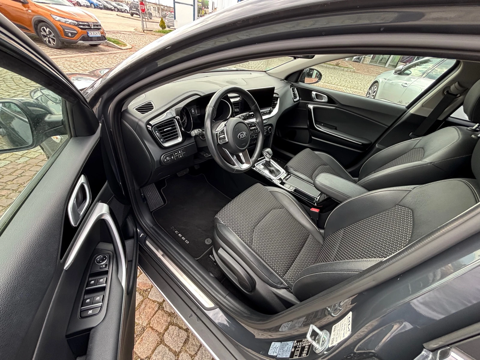 Kia XCeed 1.6 CRDI/135к.с, снимка 15 - Автомобили и джипове - 54042348