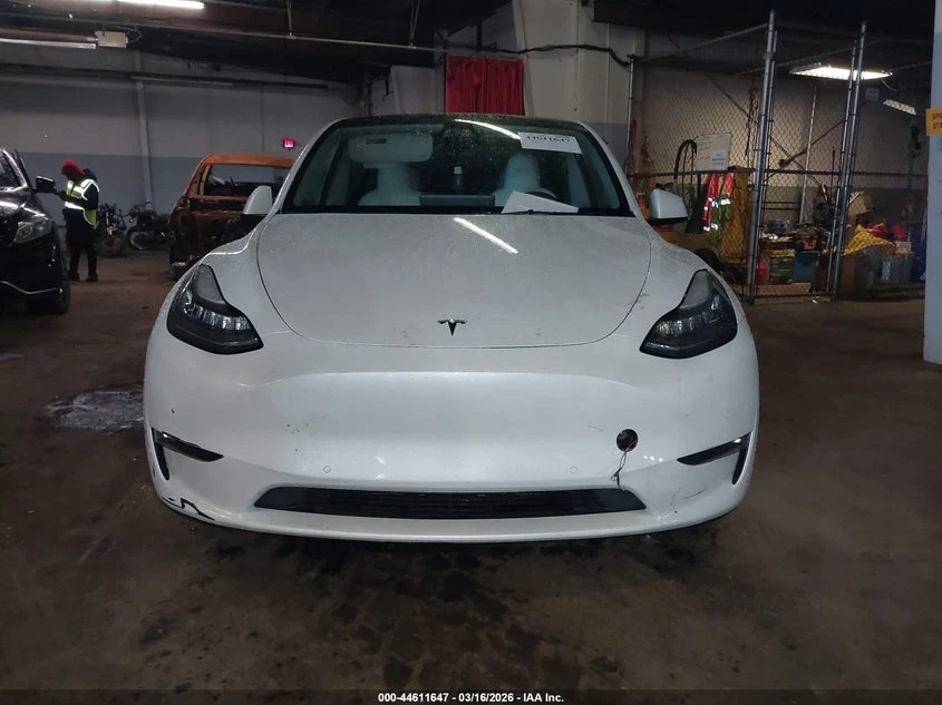 Tesla Model Y Long Range Dual Motor All-Wheel Drive, снимка 11 - Автомобили и джипове - 54306708
