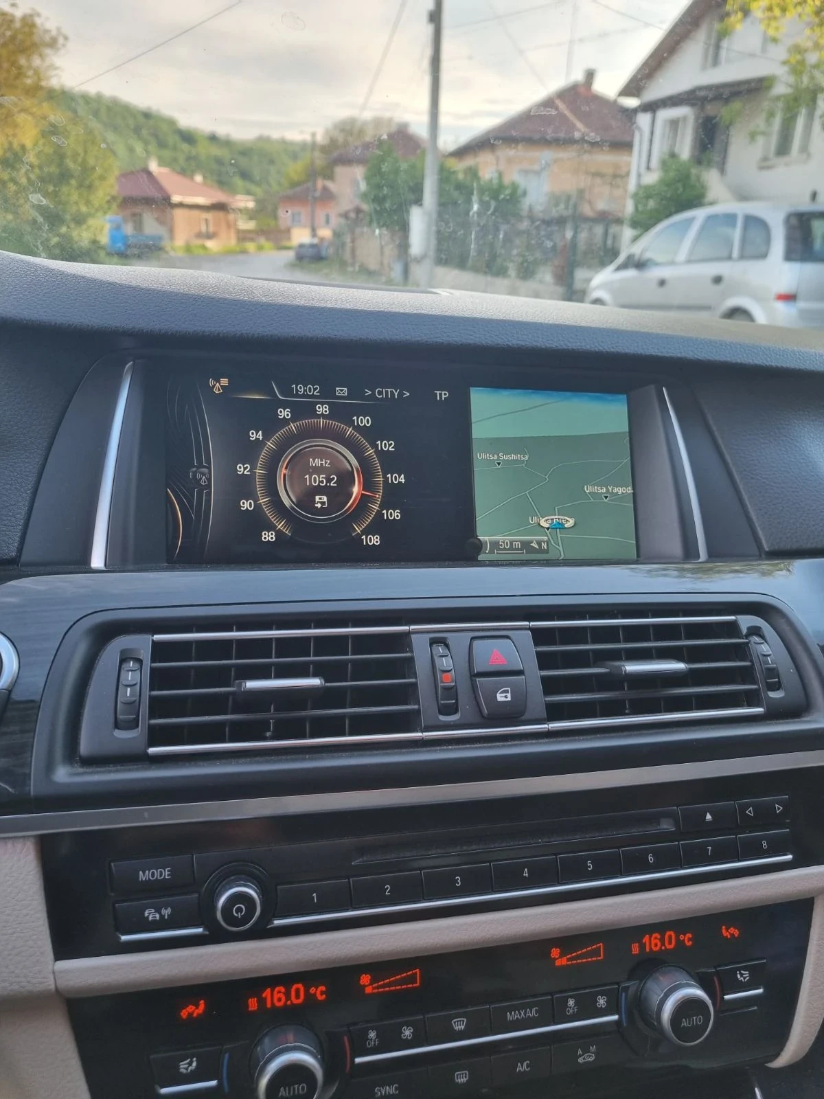 BMW 520 Luxury , снимка 15 - Автомобили и джипове - 54495120
