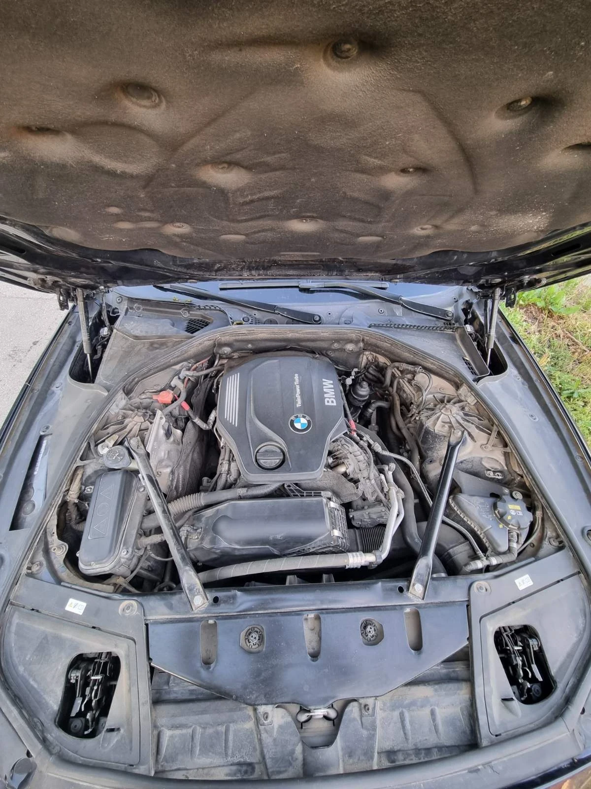 BMW 520 Luxury , снимка 16 - Автомобили и джипове - 54495120
