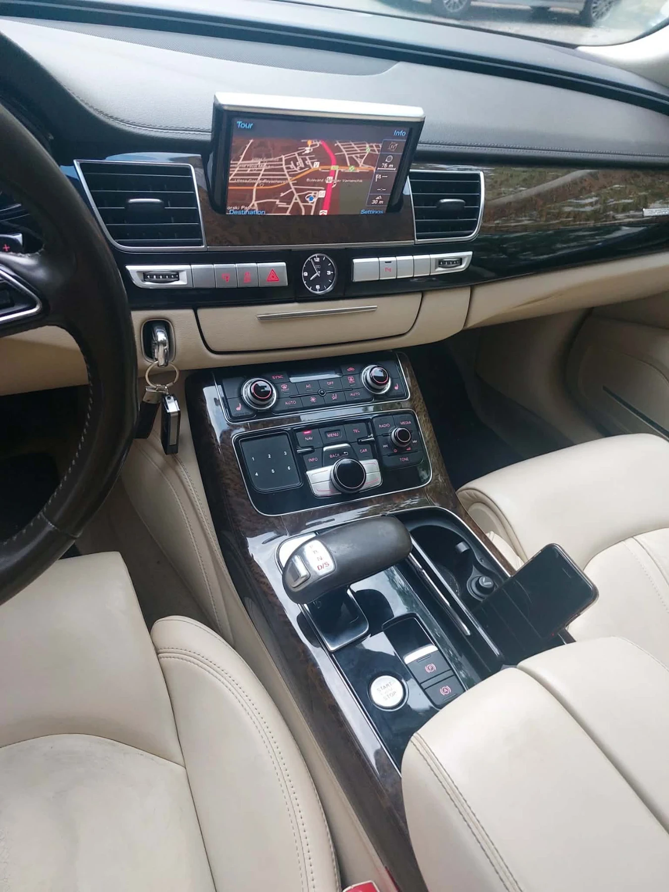 Audi A8, снимка 4 - Автомобили и джипове - 54714269