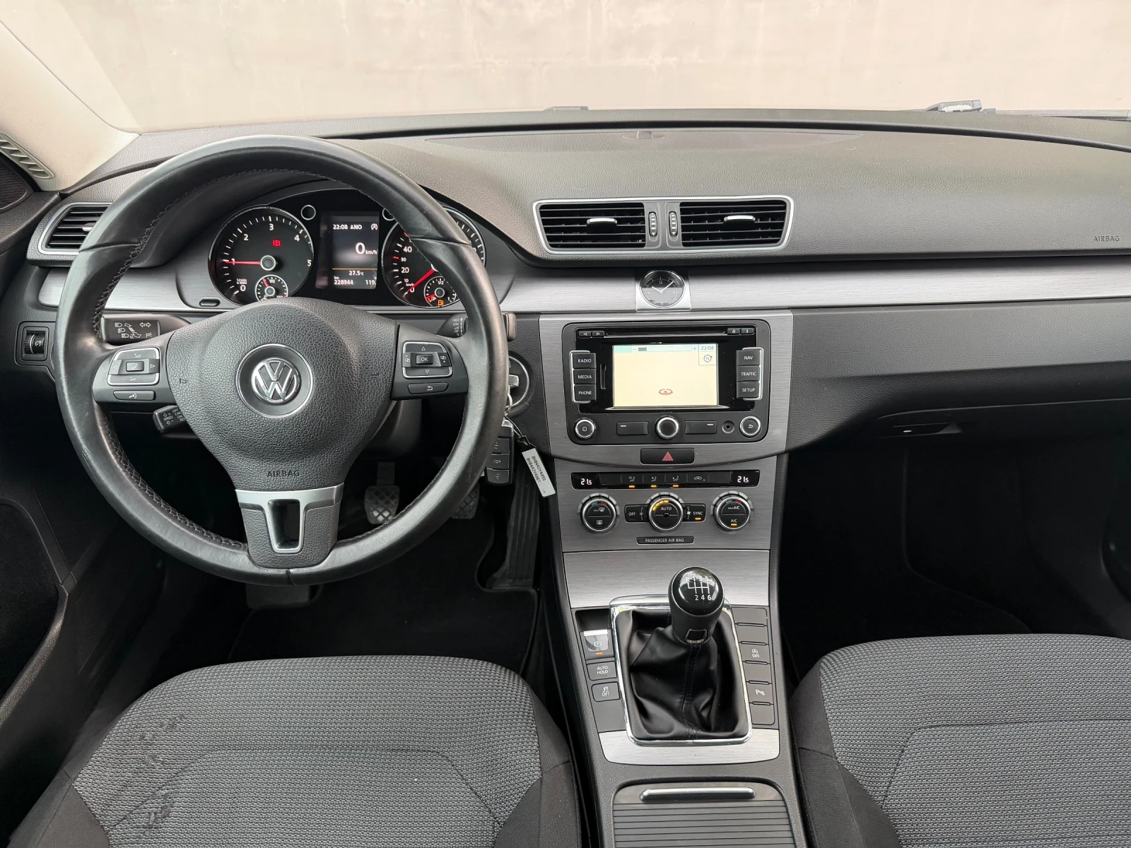 VW Passat 2.0TDI Led Euro5B, снимка 10 - Автомобили и джипове - 54870124