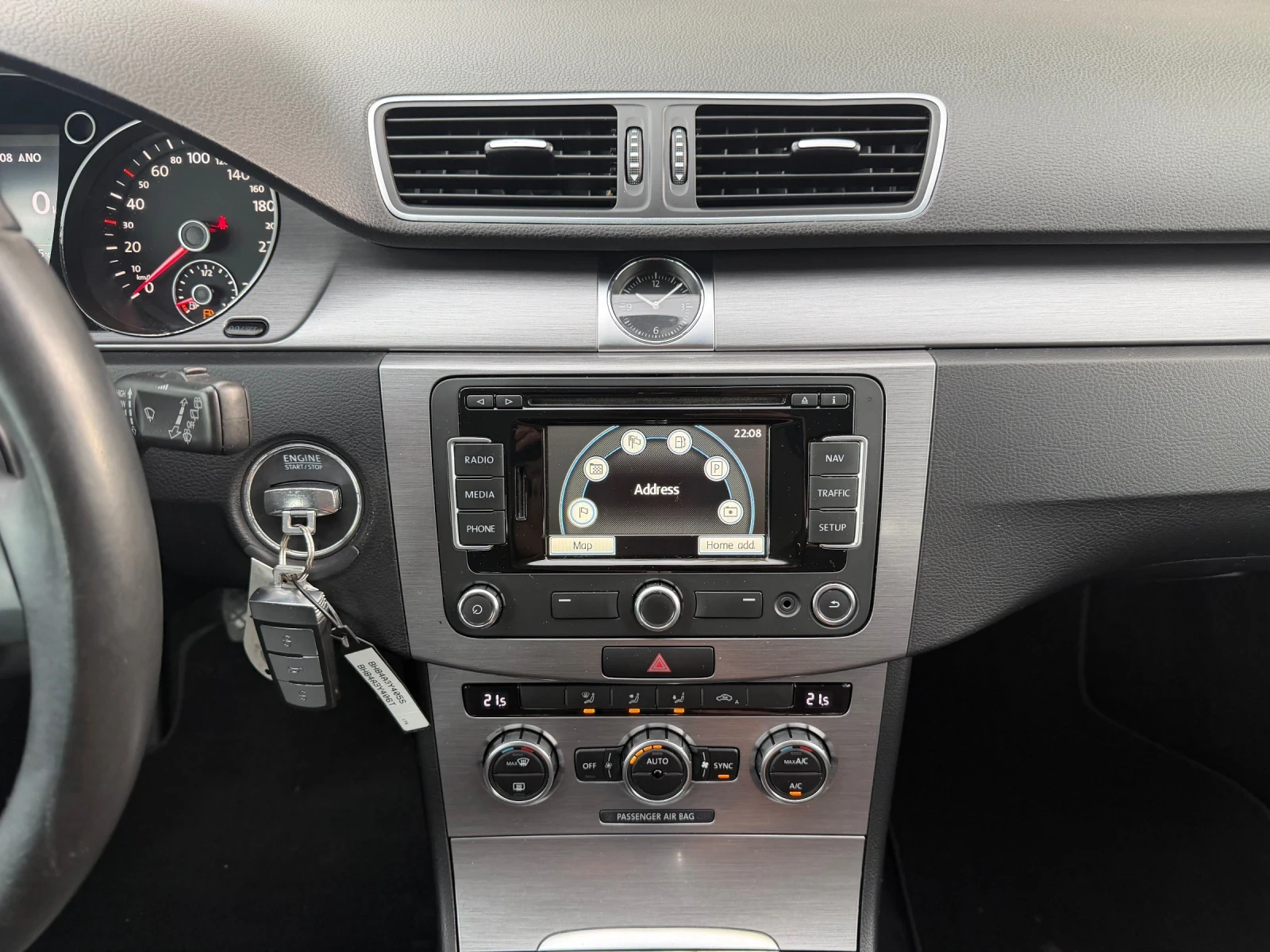 VW Passat 2.0TDI Led Euro5B, снимка 11 - Автомобили и джипове - 54870124