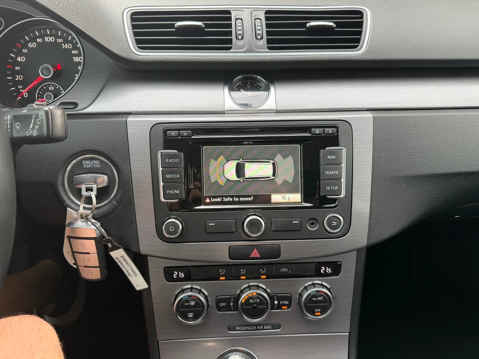 VW Passat 2.0TDI Led Euro5B, снимка 12 - Автомобили и джипове - 54870124