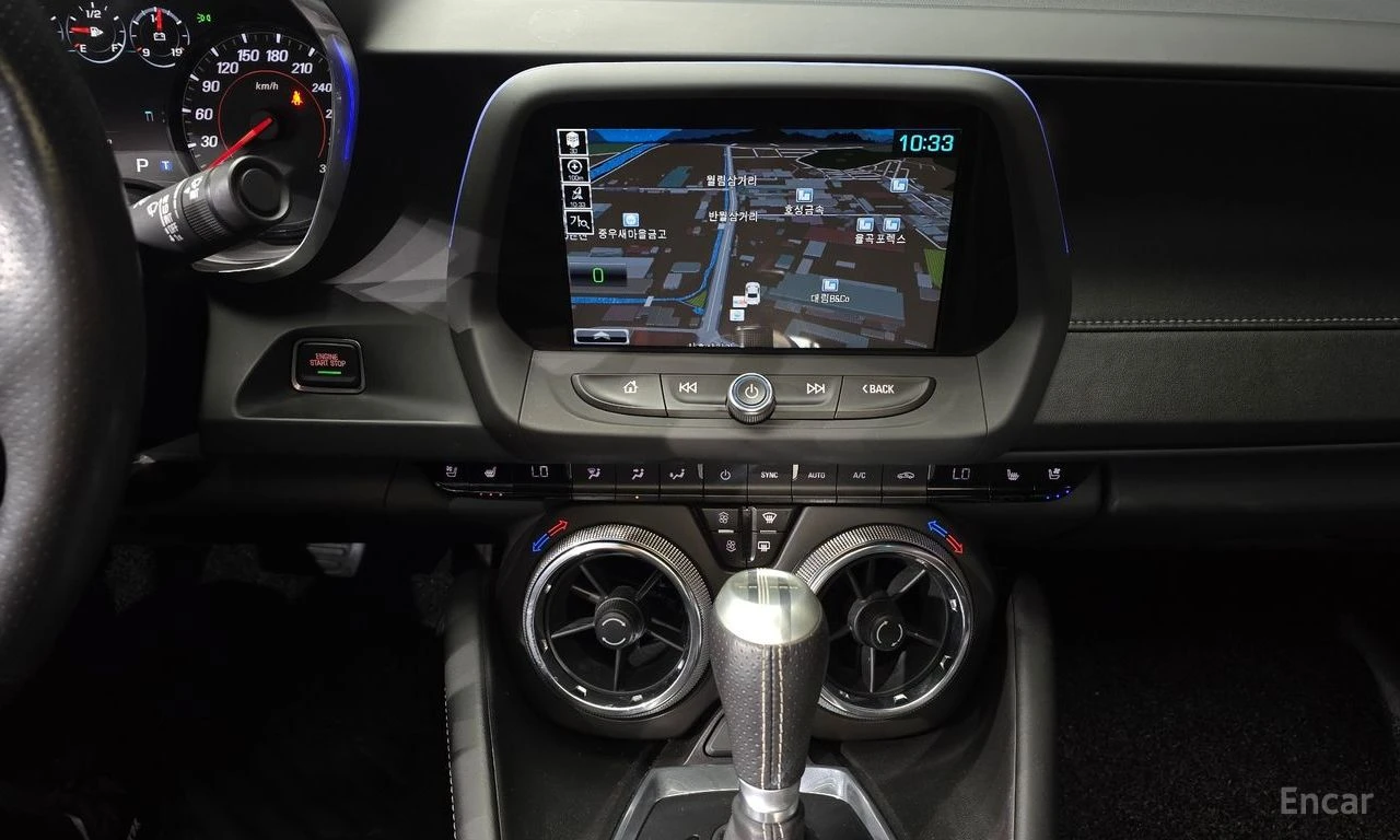 Chevrolet Camaro SS* 6.2* V8* ПОДГРЕВ* ОБДУХВАНЕ* КАМЕРА* КЕЙЛЕС* , снимка 10 - Автомобили и джипове - 55029817