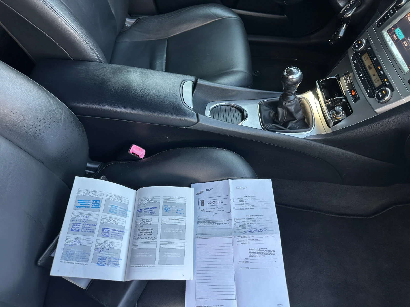 Toyota Avensis 1.8-FACE-EURO5-Buisness-Edition-1Г-Гаранция!, снимка 12 - Автомобили и джипове - 55326613