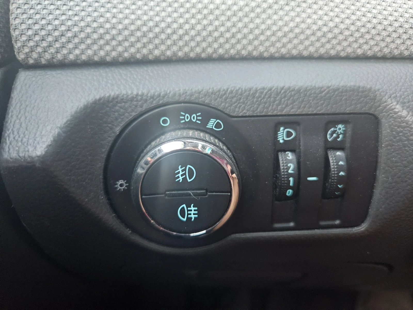 Chevrolet Cruze, снимка 14 - Автомобили и джипове - 55584400