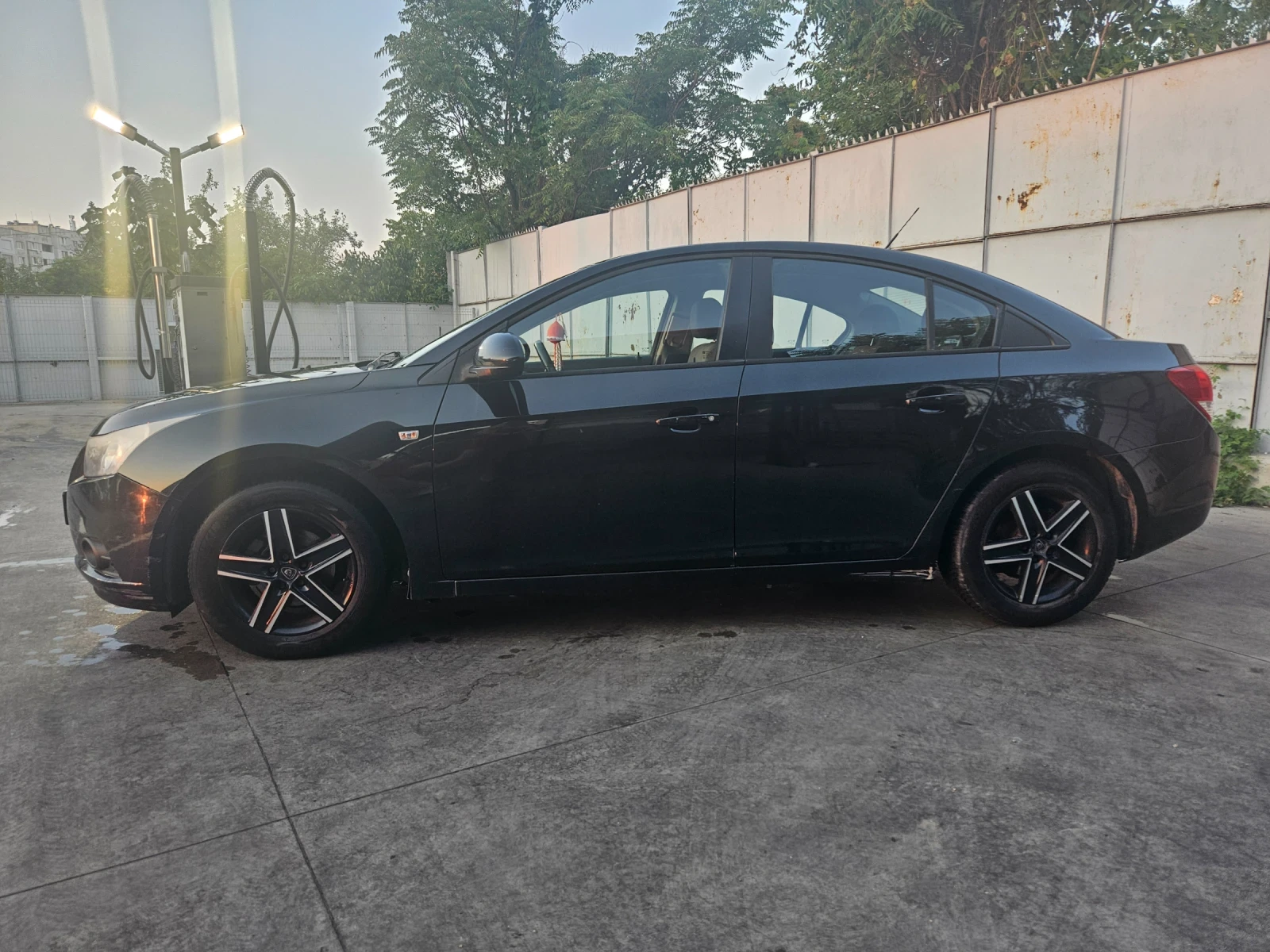 Chevrolet Cruze, снимка 2 - Автомобили и джипове - 55584400