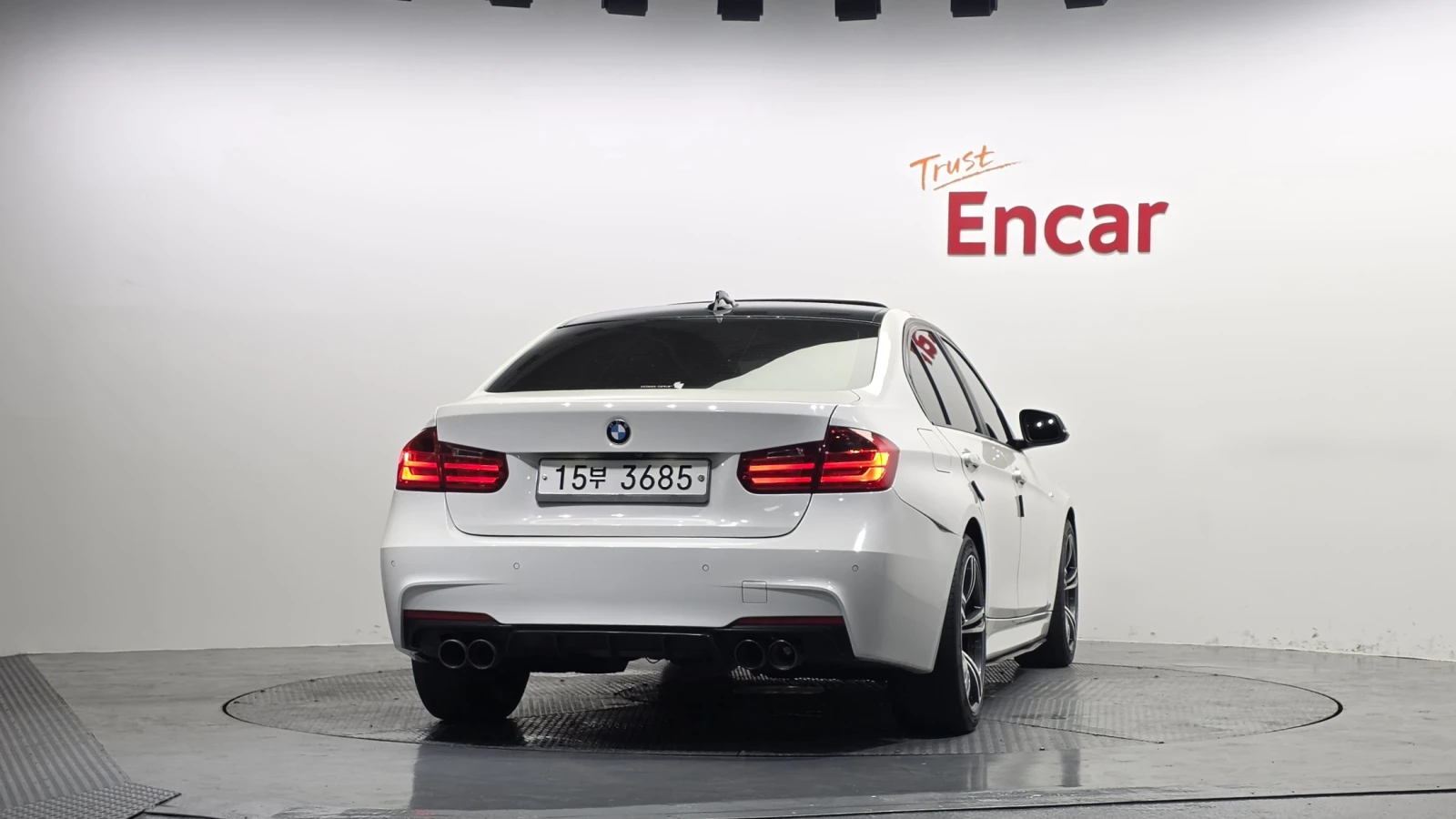 BMW 320 ЛЮК* КРАЙНА ЦЕНА, снимка 4 - Автомобили и джипове - 55593745