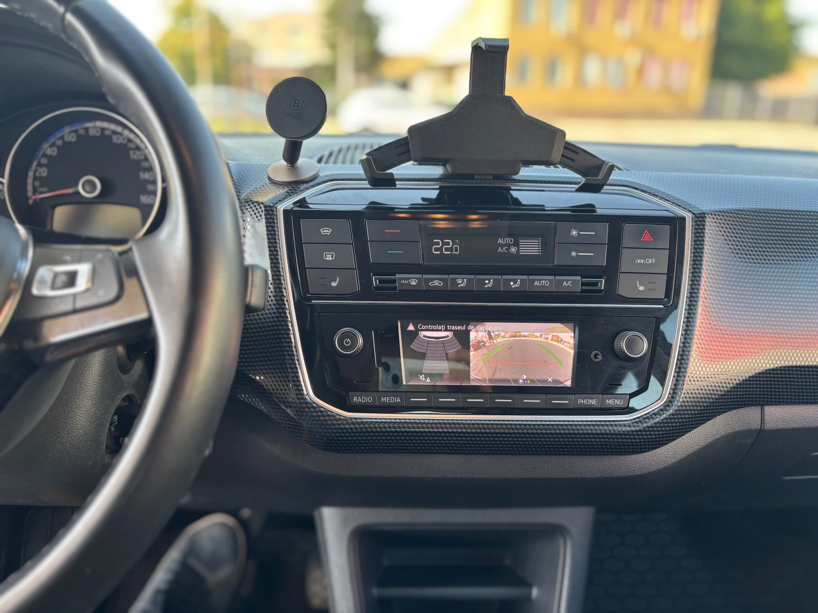 VW Up LED/Line asist/Зимен пакет, снимка 11 - Автомобили и джипове - 55644860
