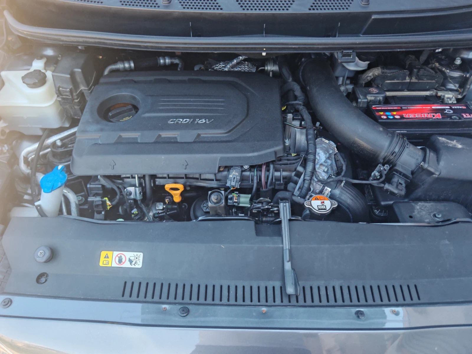 Hyundai Ix20 1.4CRDI Euro6 Facelift , снимка 15 - Автомобили и джипове - 55739906