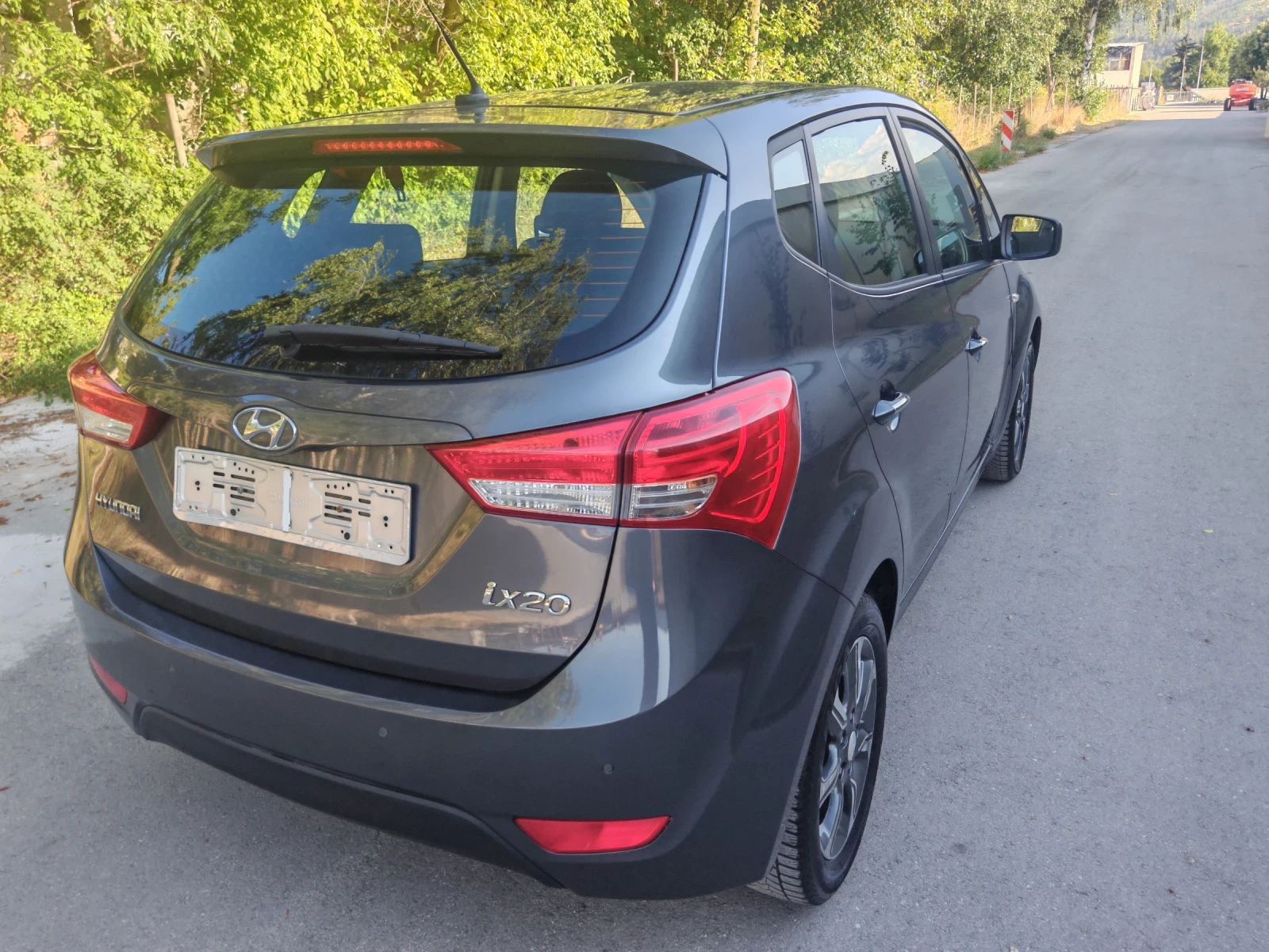 Hyundai Ix20 1.4CRDI Euro6 Facelift , снимка 3 - Автомобили и джипове - 55739906
