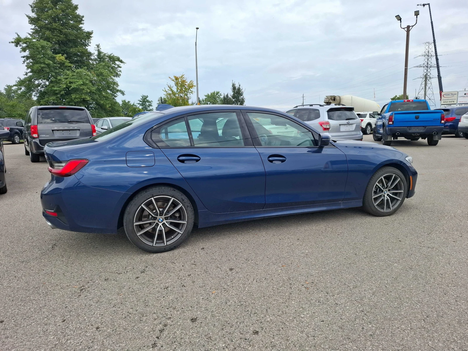 BMW 330 * 330i xDrive * CARFAX * БЕЗ ПЪРВОНАЧАЛНА ВНОСКА, снимка 3 - Автомобили и джипове - 55967405