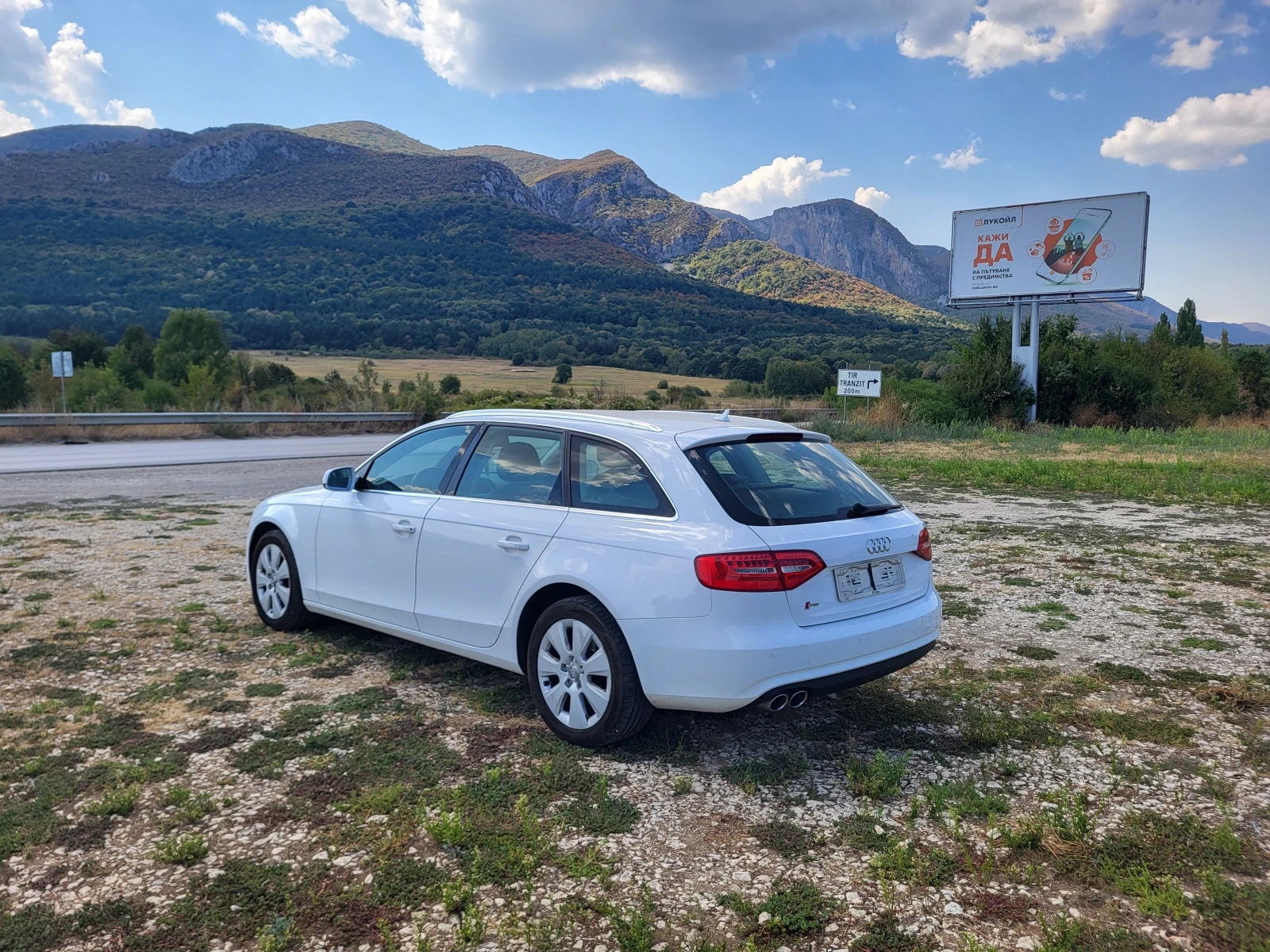 Audi A4 2.0TDi, снимка 3 - Автомобили и джипове - 56055922