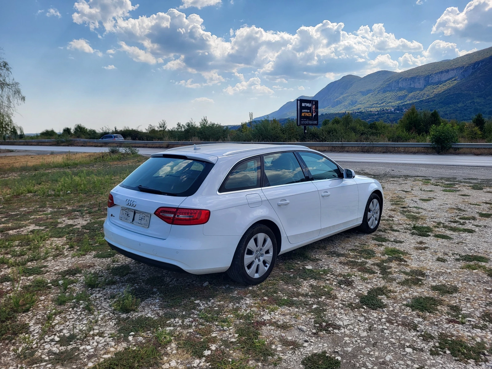Audi A4 2.0TDi, снимка 5 - Автомобили и джипове - 56055922