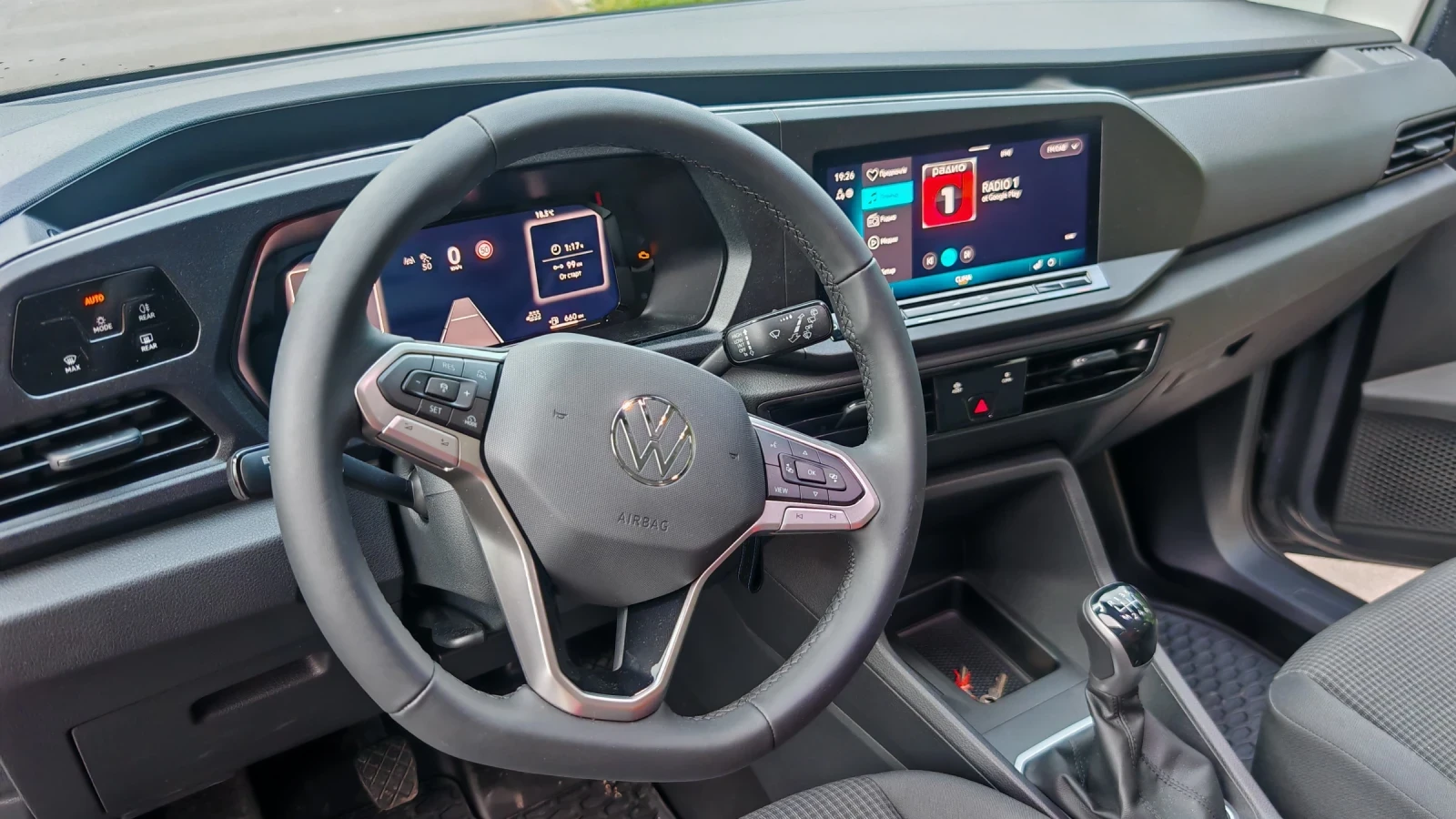 VW Caddy, снимка 6 - Автомобили и джипове - 56125832