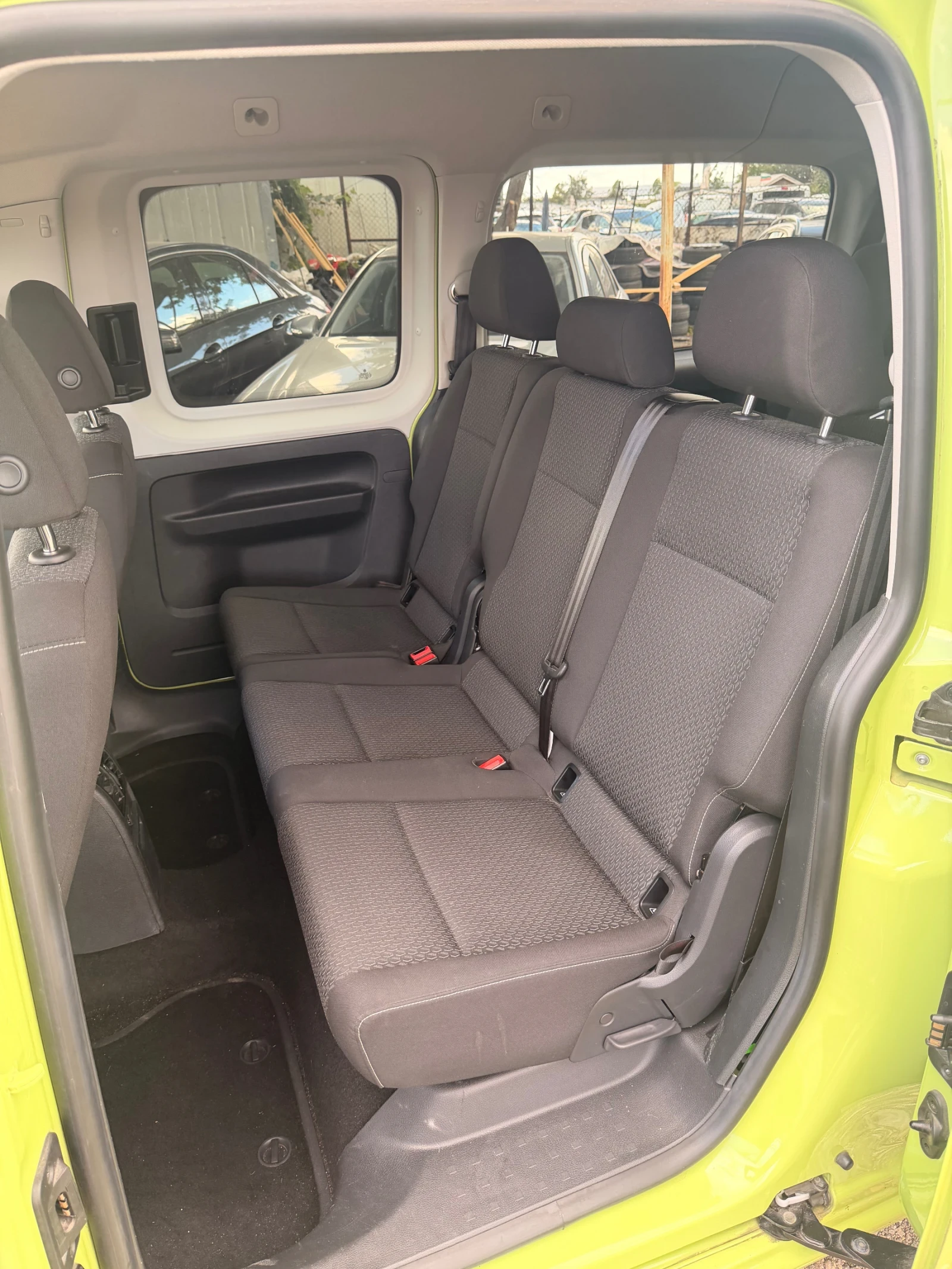 VW Caddy MAXI LIFE/ 1.4TGI/МЕТАН/АВТОМАТИК/6+ 1, снимка 15 - Автомобили и джипове - 56334434