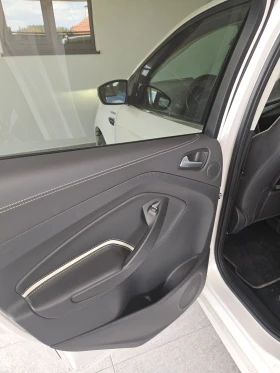 Ford Kuga Vignale, снимка 8