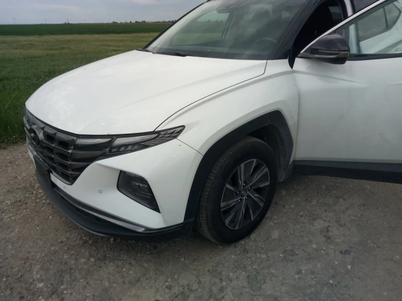 Hyundai Tucson 1.6tgdi, снимка 4 - Автомобили и джипове - 46905862