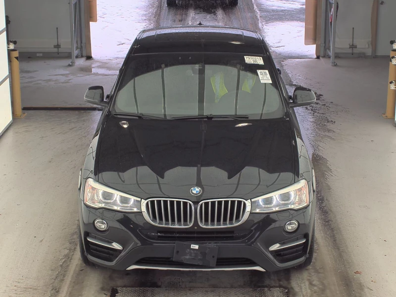 BMW X4 xDrive28i* БЕЗ ЩЕТИ* Head-Up* PANO, снимка 2 - Автомобили и джипове - 48589151