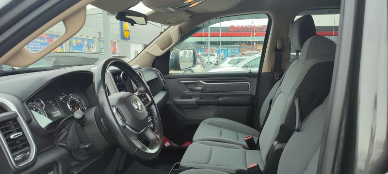 Dodge RAM 1500, снимка 11 - Автомобили и джипове - 52638436