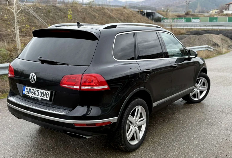 VW Touareg EXCLUSIVE, снимка 14 - Автомобили и джипове - 52893537