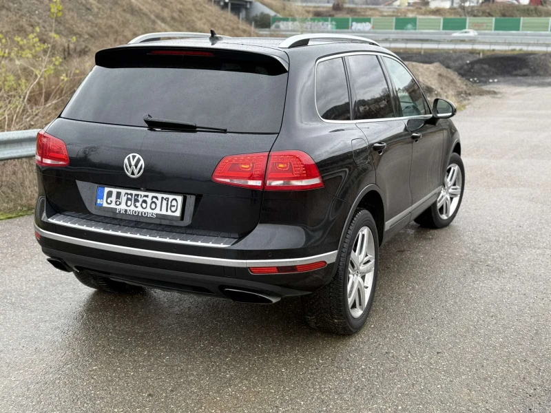 VW Touareg EXCLUSIVE, снимка 3 - Автомобили и джипове - 52893537
