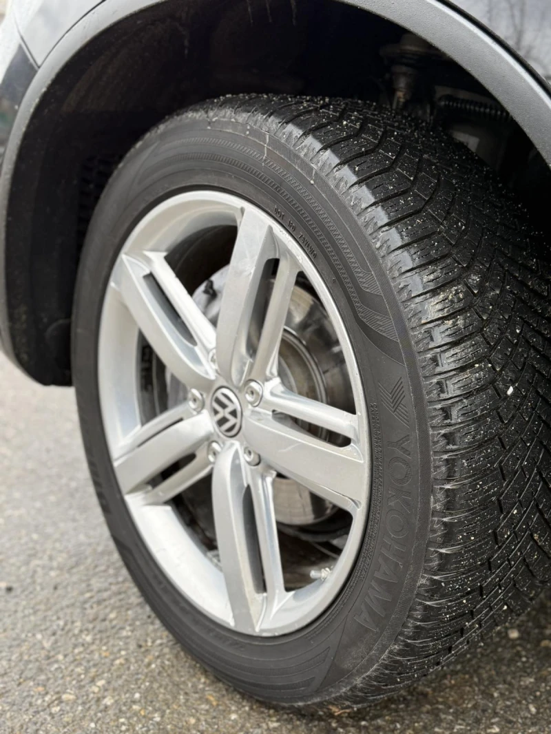 VW Touareg EXCLUSIVE, снимка 5 - Автомобили и джипове - 52893537