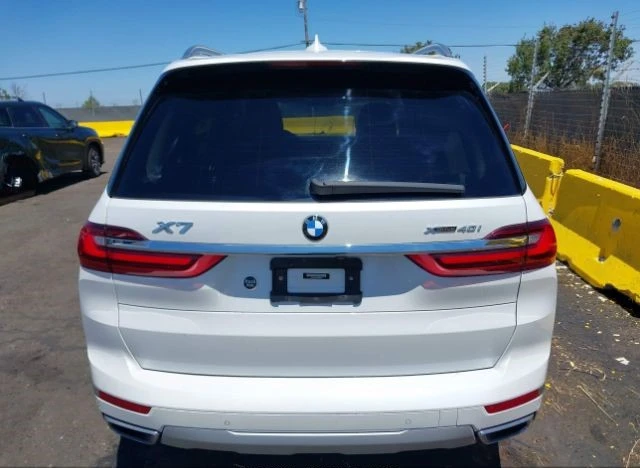 BMW X7 XDRIVE40I HEAD UP* DRIVING ASSISTANT* GESTURE* , снимка 6 - Автомобили и джипове - 48586651