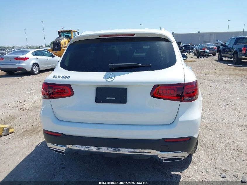 Mercedes-Benz GLC 300 2.0L I-4 DI, DOHC, VVT, TURBO, 255HP - изображение 8