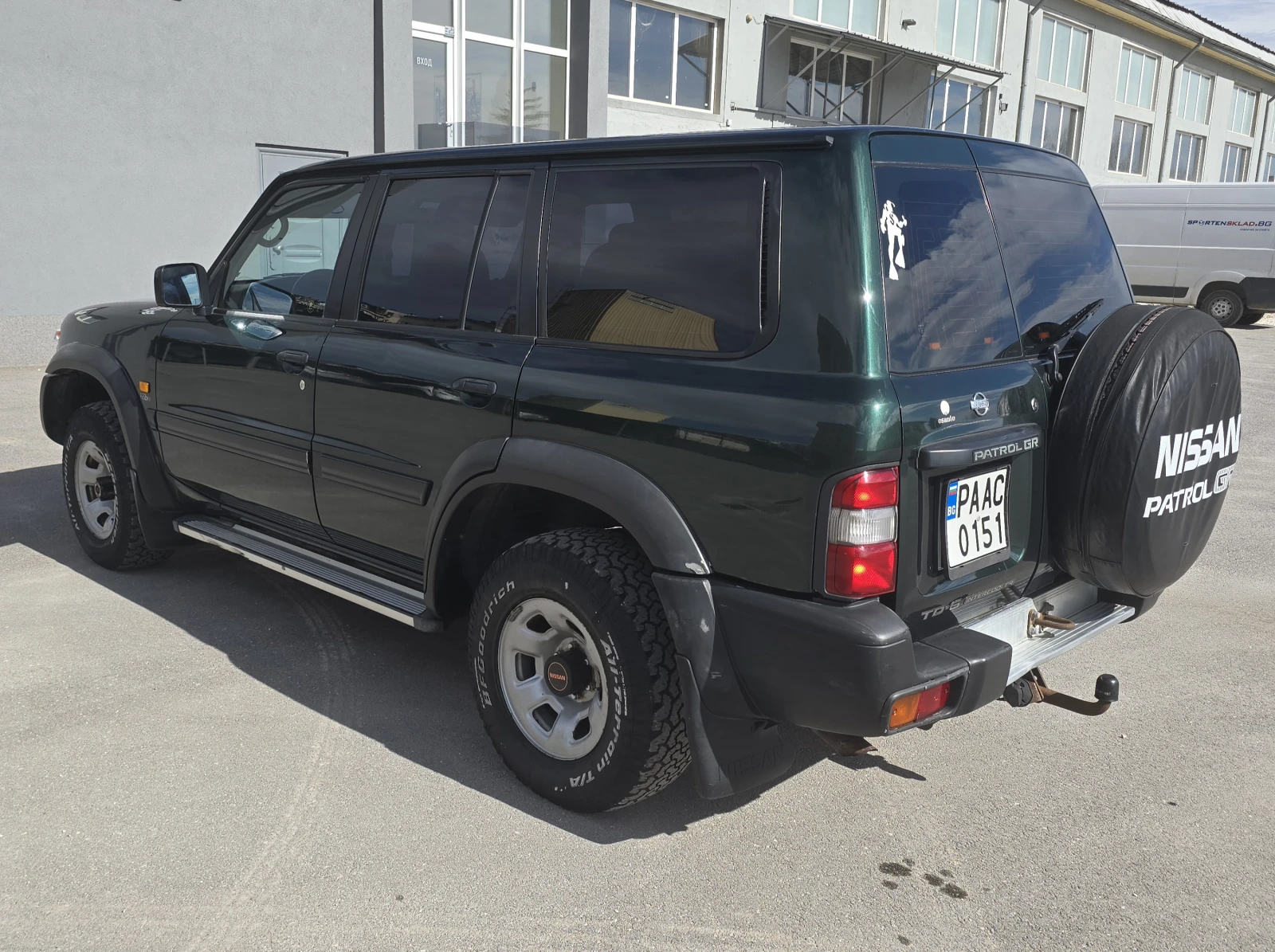 Nissan Patrol .8 TDI, 130 кс, 4x4, Бързи-Бавни, реални километри - изображение 3