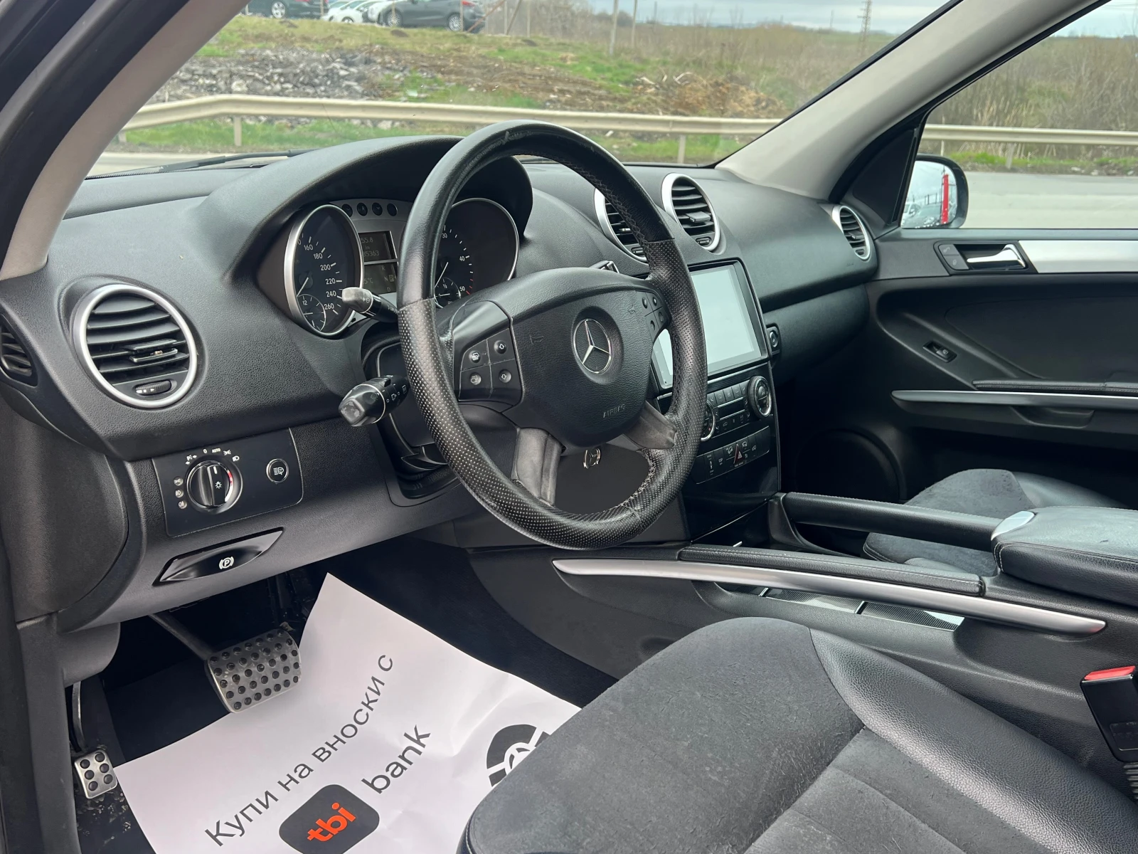 Mercedes-Benz ML 320, снимка 16 - Автомобили и джипове - 54033568