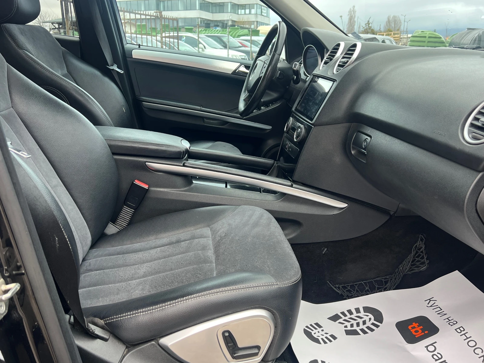 Mercedes-Benz ML 320, снимка 15 - Автомобили и джипове - 54033568