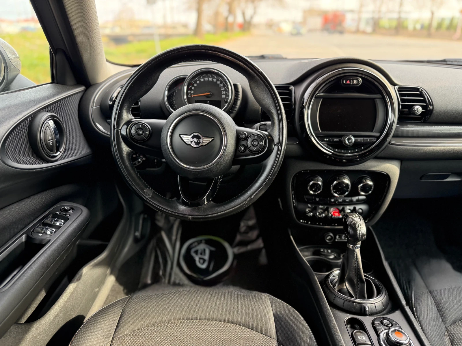 Mini Countryman 1.6D Като Нов, снимка 10 - Автомобили и джипове - 54040147