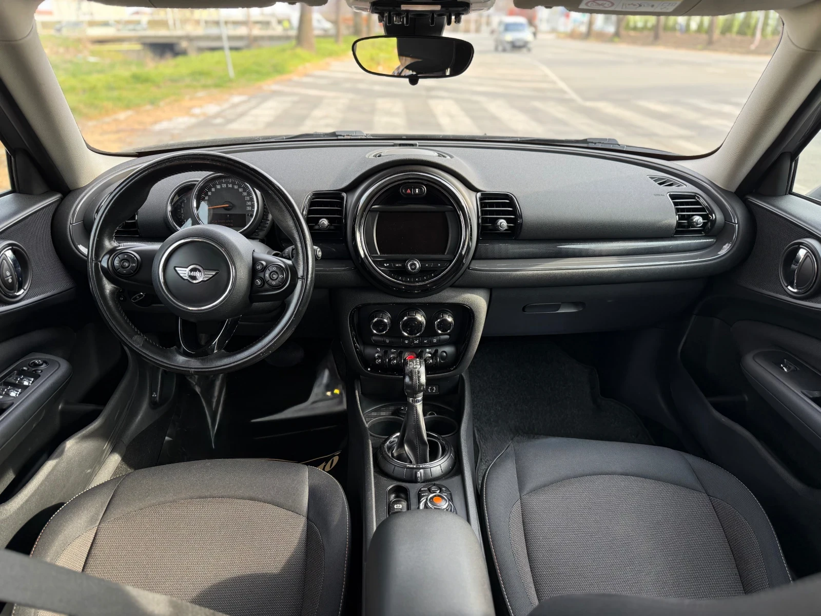 Mini Countryman 1.6D Като Нов, снимка 13 - Автомобили и джипове - 54040147