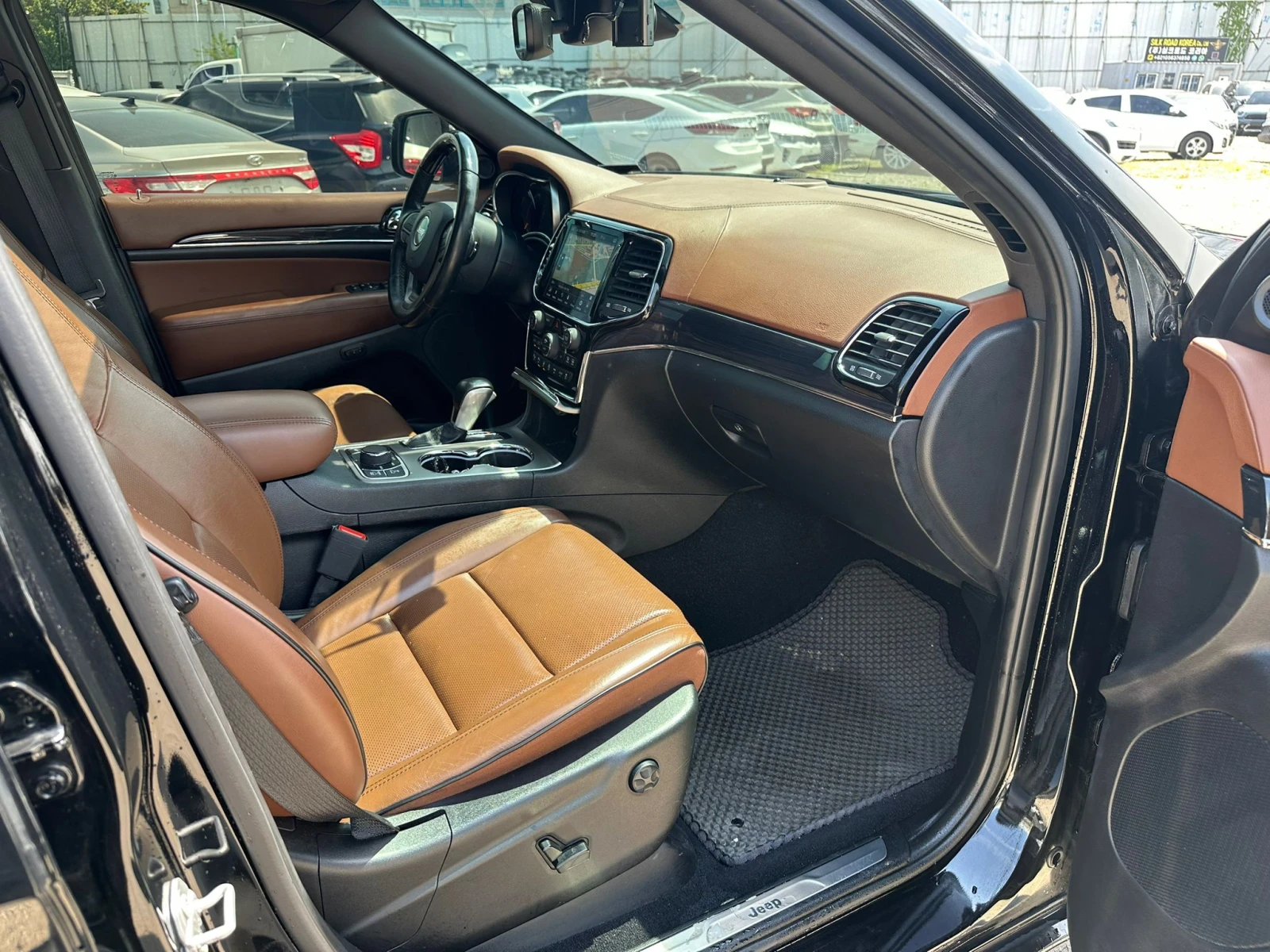 Jeep Grand cherokee 3.6 V6, снимка 12 - Автомобили и джипове - 54368286