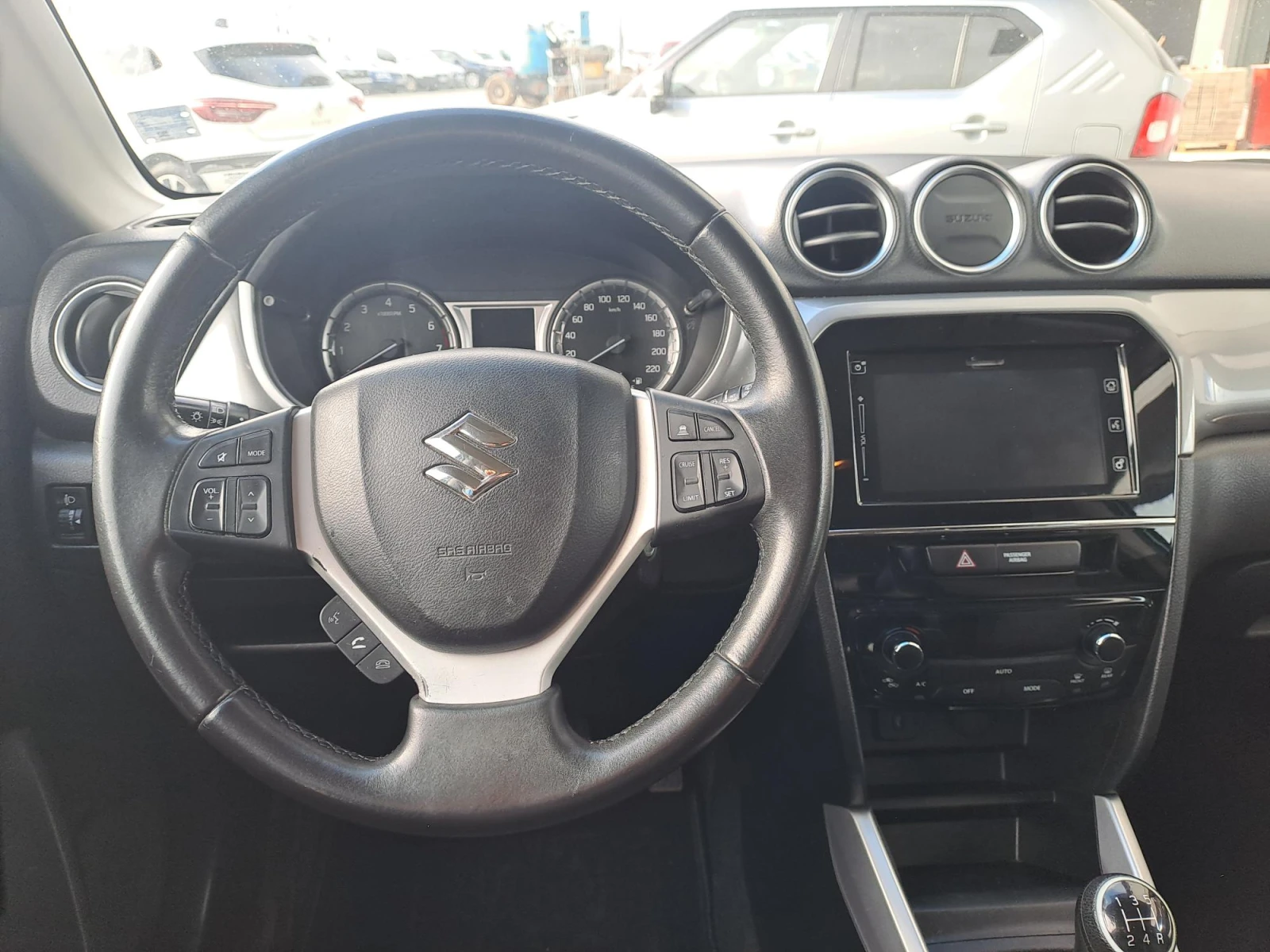 Suzuki Vitara 1.6 GL+ 4X4, снимка 15 - Автомобили и джипове - 54791008