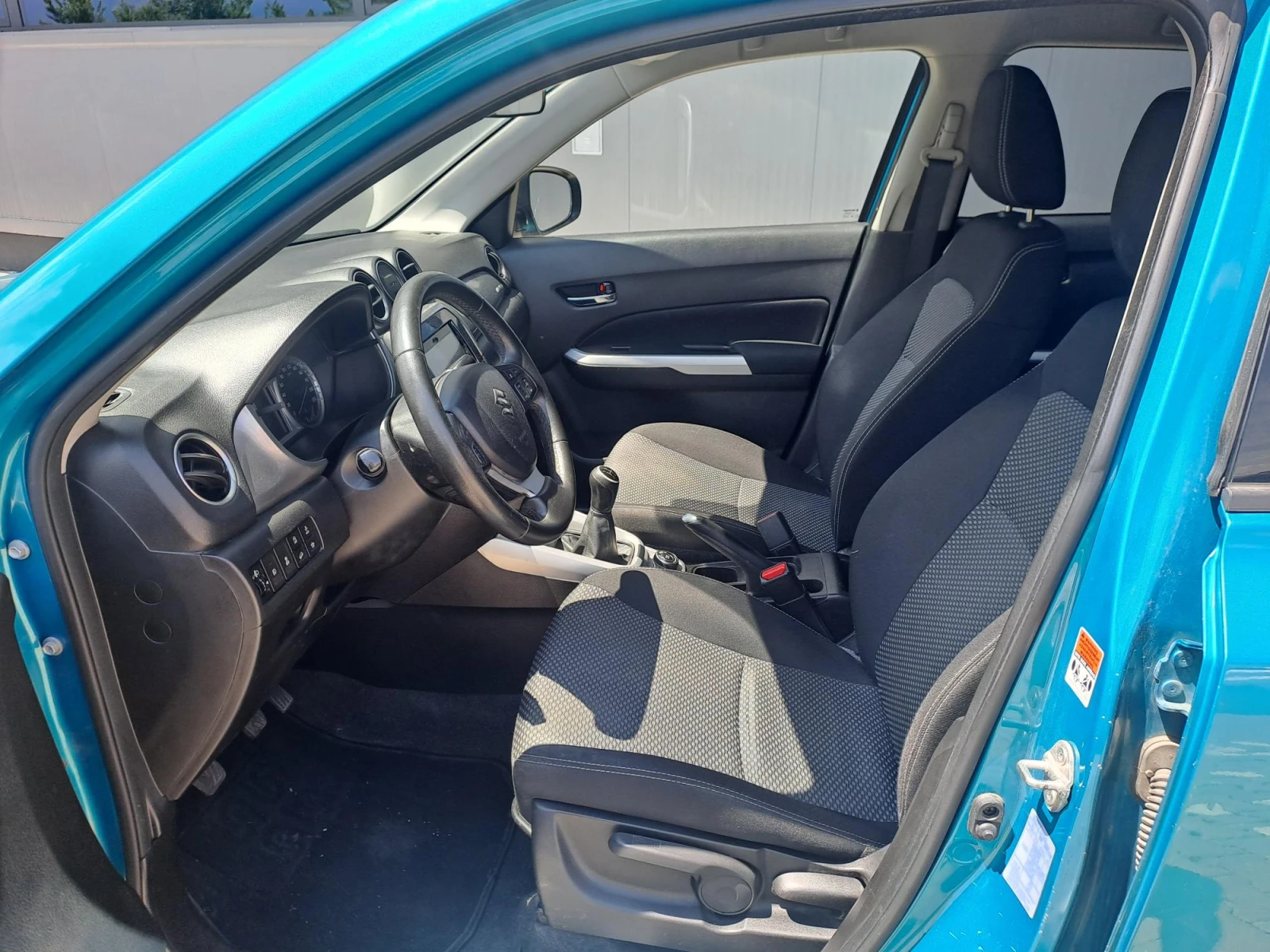 Suzuki Vitara 1.6 GL+ 4X4, снимка 10 - Автомобили и джипове - 54791008